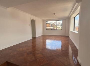 Departamento de 3 habitaciones, Quito · Departamento con Vista de Venta de 250 m en Bellavista