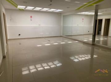 Oficina comercial · 93m² · 3 Estacionamientos · Oficina en Centro Norte