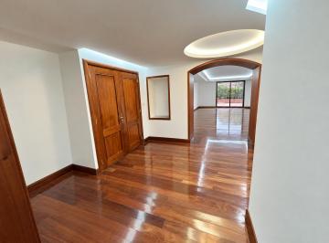 Departamento de 2 habitaciones, Quito · Bellavista Arriendo Departamento con Terraza Propia - 2 Dorm.