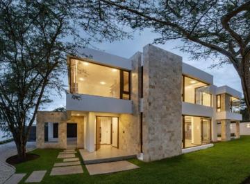 Casa de 3 habitaciones, Quito · Casa de Lujo en Venta en Puembo | El Algarrobo Dentro de Urbanizacion Privada