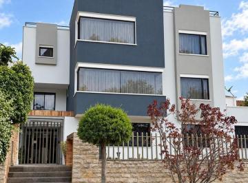 Departamento · 180ha · 3 Habitaciones · 2 Estacionamientos · En Venta de Oportunidad Departamento Urbanización El Condado