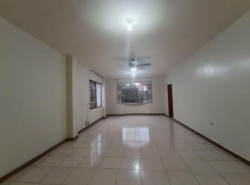 Departamento de 3 habitaciones, Machala · Departamento en Renta Detras del Gym Star Fit
