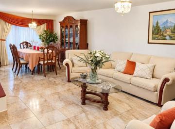 Casa · 144m² · 4 Habitaciones · Casa en Venta en Pomasqui Conjunto Alzacar de Toledo Entrada La Pampa