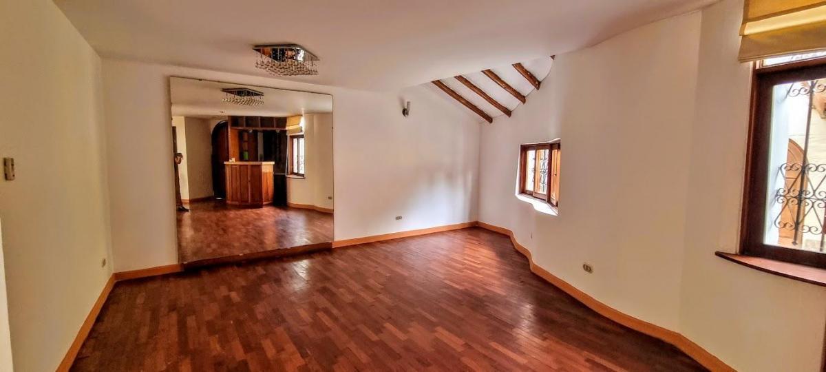 Alquiler Departamento en La Molina Vieja S/ 4,000