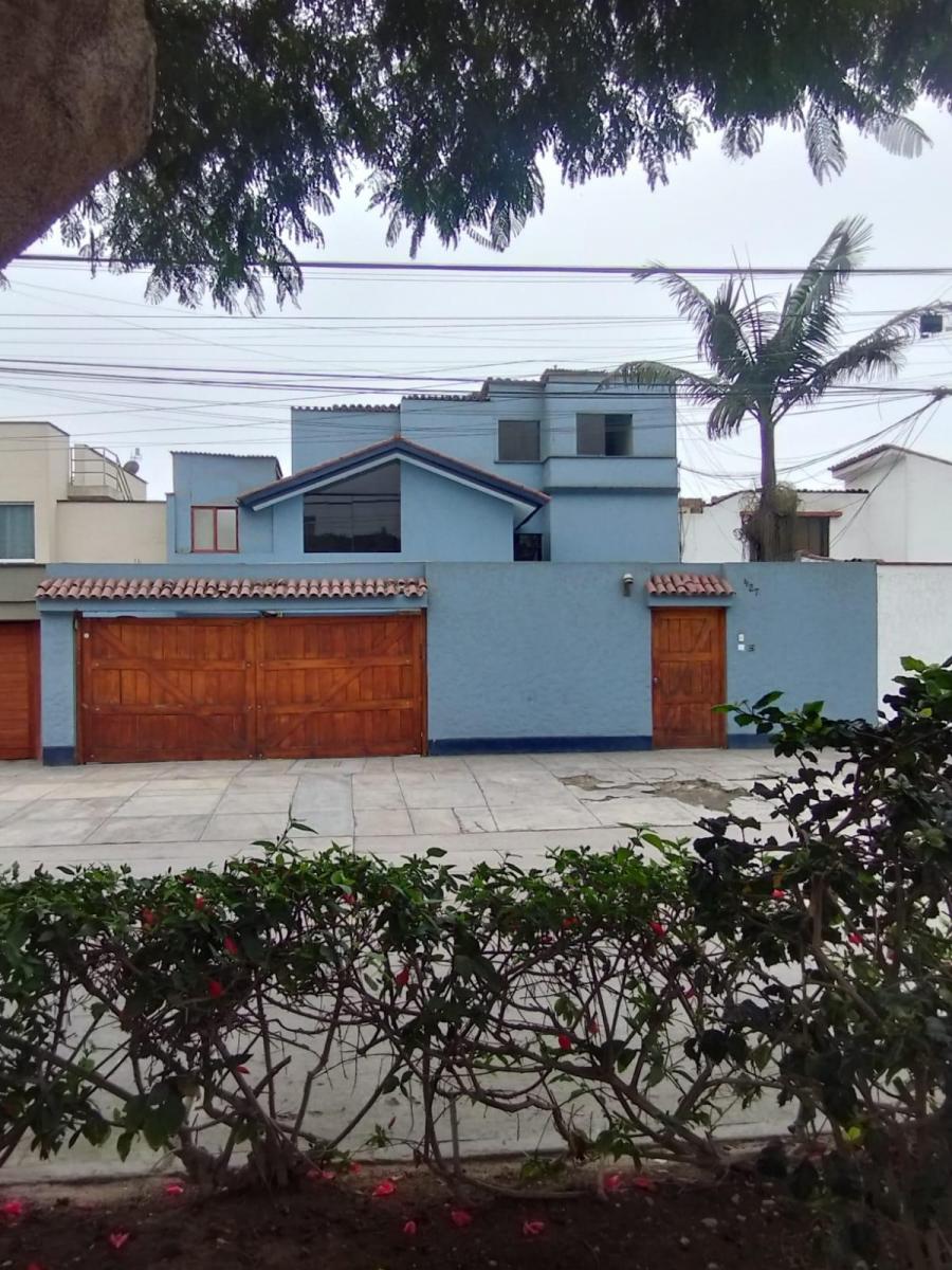 Venta de Casa en Santiago de Surco - Lima 4 Dormitorios y - 147177956 ...