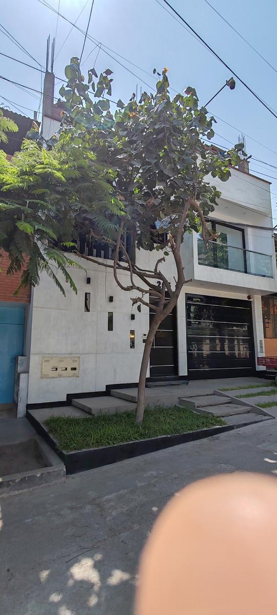 departamento en venta en Villa Maria Del Triunfo, Lima - foto 1
