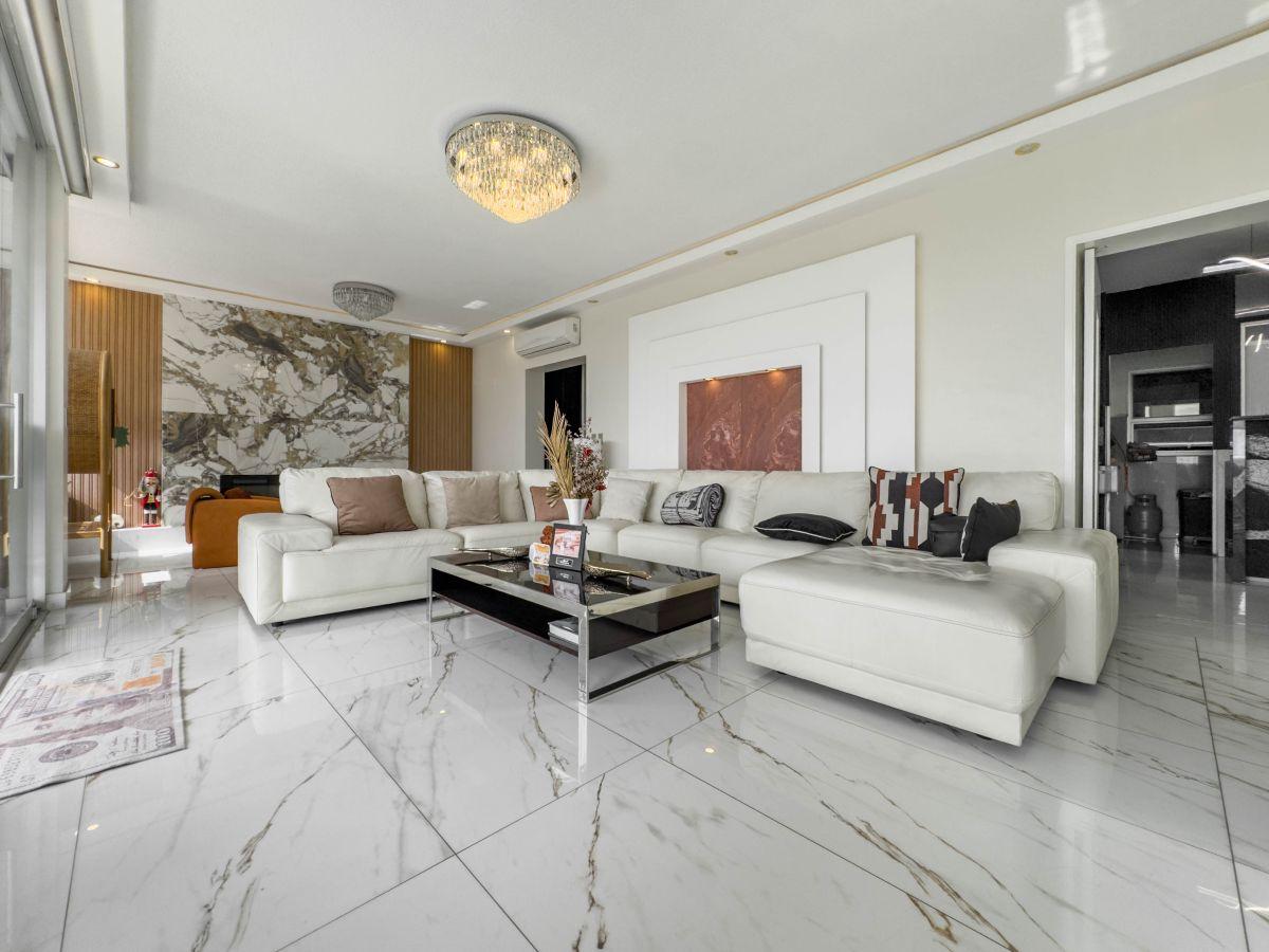 Venta Departamento en Camacho S/ 1,666,000