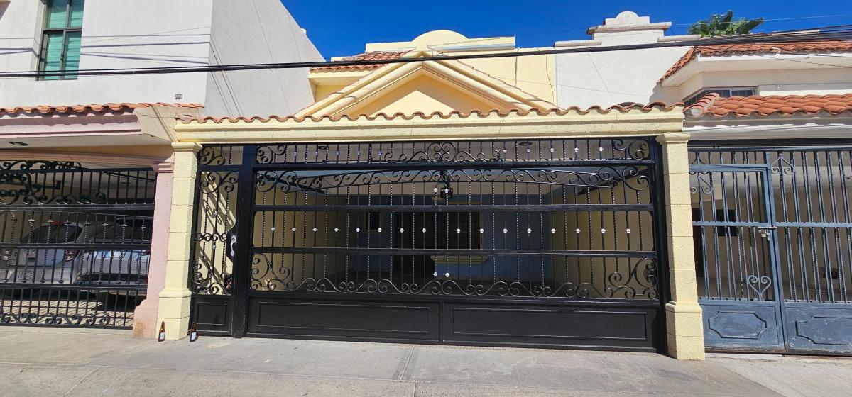 Casa en Renta Amueblada en Privada El Pueblito