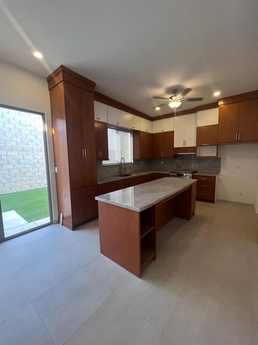 Se Renta Casa de Una Planta Al Norte en La Mirada Residencial