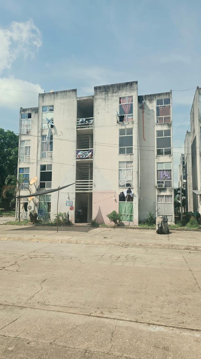Agradable Departamento en El Fraccionamiento Los Mangos, Provincia de ...
